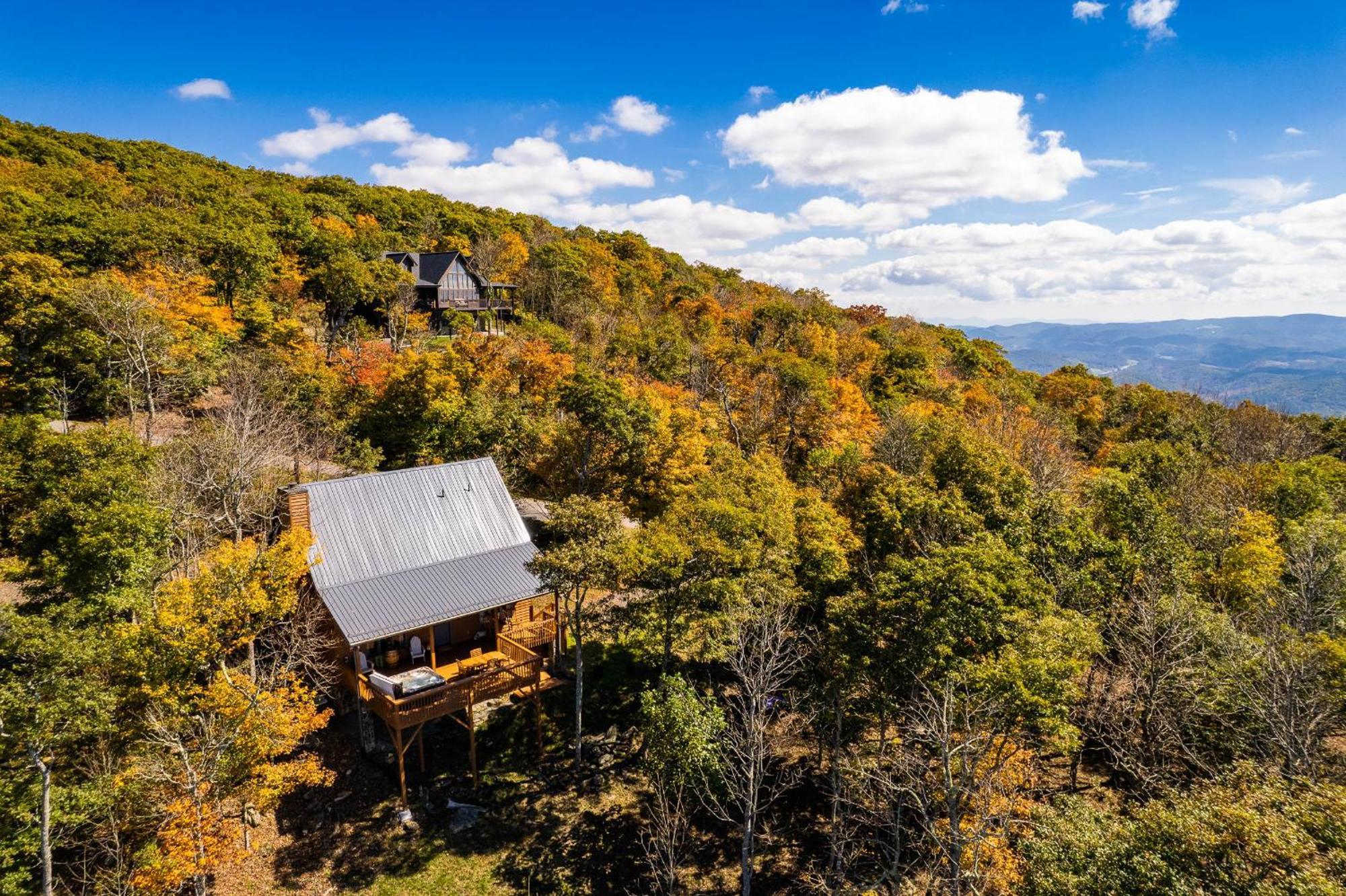 Above The Clouds Villa West Jefferson Exterior foto